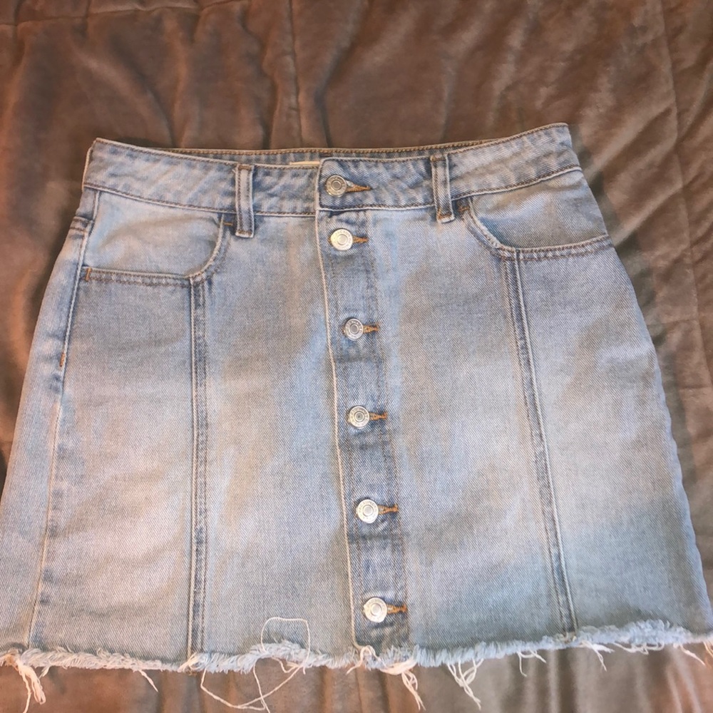 Jean skirt with buttons up the front